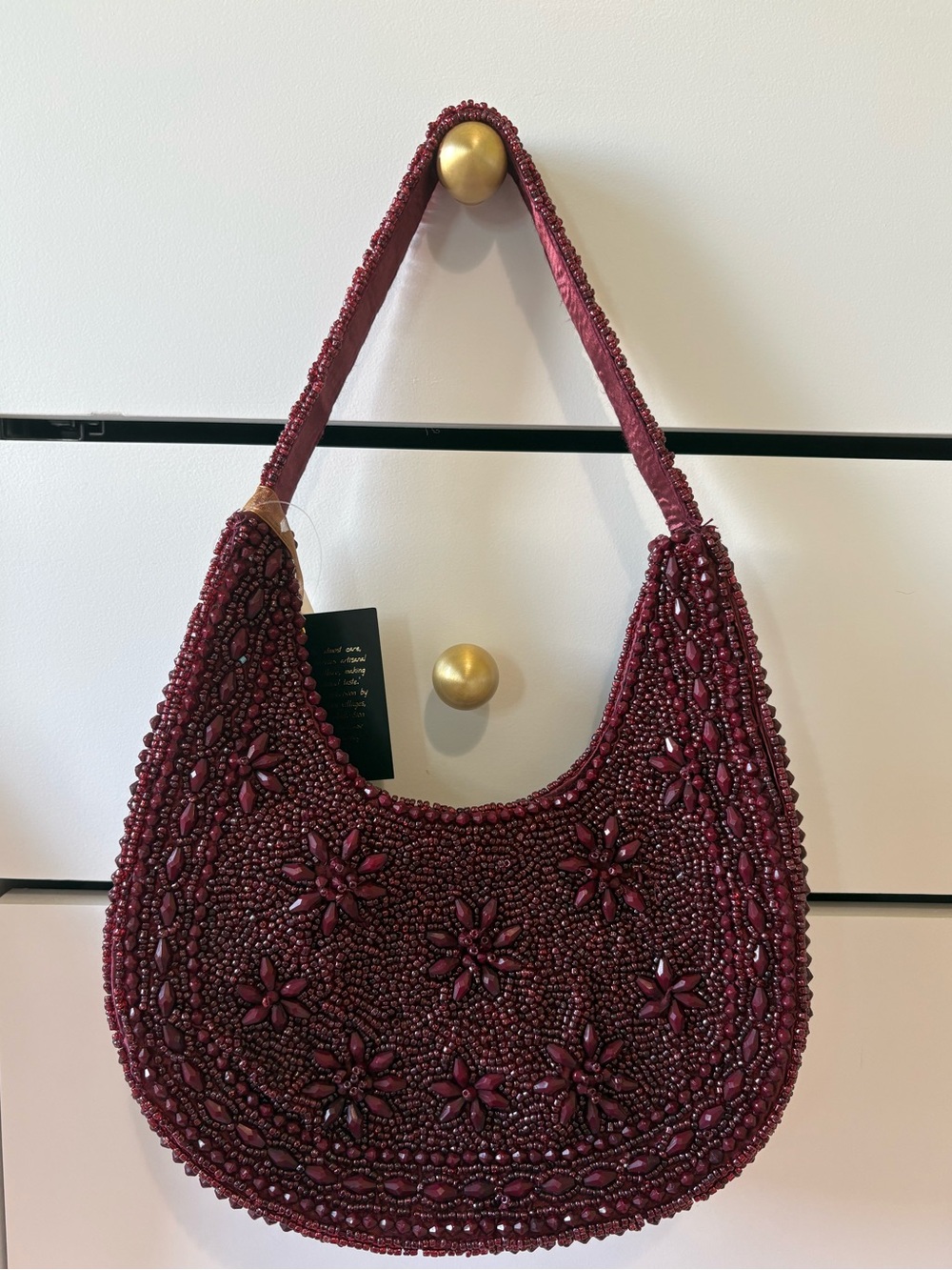 Handmade in India burgundy beaded shoulder bag - Picture 3 of 4